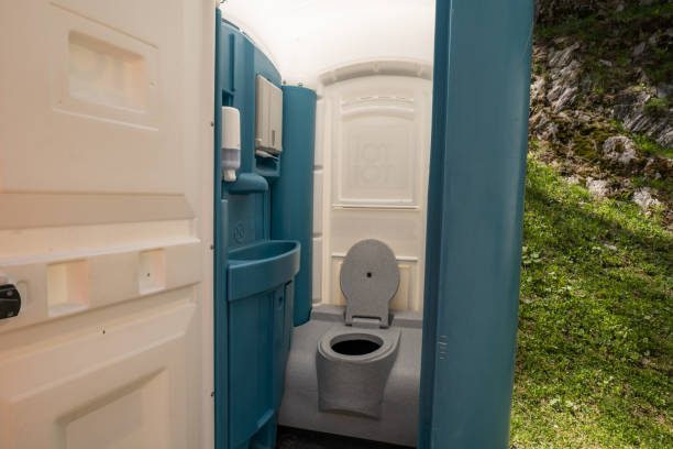 Portable Toilet Options We Offer in Chico, TX